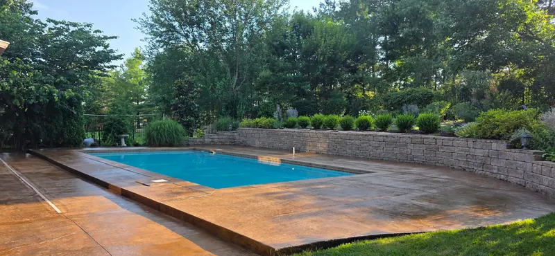 Concrete pool deck after cleaning